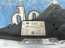 Load image into Gallery viewer, Frontscheinwerfer Mercedes-Benz Viano A4479067700 1EL01128417 Rechts oder Links