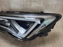Laden Sie das Bild in den Galerie-Viewer, Frontscheinwerfer Seat Tarraco 5FJ941007J Full LED Links Scheinwerfer Headlight