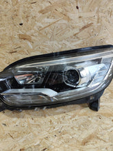 Load image into Gallery viewer, Frontscheinwerfer Renault Scenic 260607230R Links Scheinwerfer Headlight SCH5456718327dg