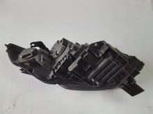 Laden Sie das Bild in den Galerie-Viewer, Frontscheinwerfer Land Rover I Sport Discovery L550 FK7213W030BD Links Headlight SCH3174377931vu