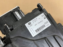 Laden Sie das Bild in den Galerie-Viewer, Frontscheinwerfer Audi A8 4H0941006 Xenon Rechts Scheinwerfer Headlight SCH9483301588fj