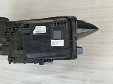 Laden Sie das Bild in den Galerie-Viewer, Frontscheinwerfer Jeep Wagoneer 68568201AA Links Scheinwerfer Headlight SCH5815964167pr