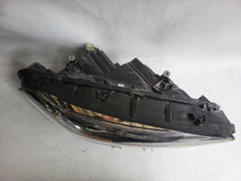 Laden Sie das Bild in den Galerie-Viewer, Frontscheinwerfer Mercedes-Benz Gla H247 A2479066401 LED Rechts Headlight SCH7895520704af