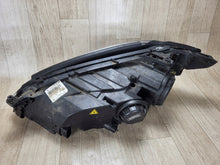 Laden Sie das Bild in den Galerie-Viewer, Frontscheinwerfer Mercedes-Benz W221 A2218201659 LED Rechts Headlight SCH8936137399my