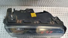 Laden Sie das Bild in den Galerie-Viewer, Frontscheinwerfer BMW 7 E38 0301043202 8352022 Rechts Scheinwerfer Headlight SCH9756463678op
