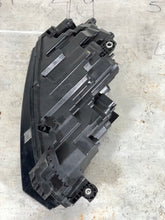 Load image into Gallery viewer, Frontscheinwerfer Skoda Octavia 5E4941015 LED Links Scheinwerfer Headlight SCH1929113680sr