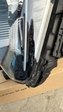 Laden Sie das Bild in den Galerie-Viewer, Frontscheinwerfer Kia Picanto 92101-G6 Links Scheinwerfer Headlight SCH1477895213yi