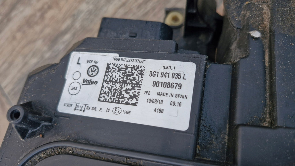 Frontscheinwerfer VW Passat B8 3G1941035L Full LED Ein Stück (Rechts oder Links) SCH9491997977ea