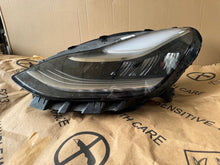 Laden Sie das Bild in den Galerie-Viewer, Frontscheinwerfer Tesla Model 3 LED Links Scheinwerfer Headlight