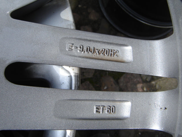1x Alufelge 20 Zoll 9.0" 5x130 60ET Glanz Grau 4L0071490 Audi Q7 Touareg FEL8460904515wb