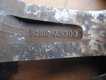 Laden Sie das Bild in den Galerie-Viewer, 1x Alufelge 16 Zoll 6.5&quot; 5x114.3 45ET Silber PZ474-E067D-Z Toyota Auris