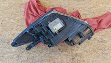 Laden Sie das Bild in den Galerie-Viewer, Frontscheinwerfer Hyundai Santa III Fe 92102-2W206 Xenon Rechts Headlight SCH1607880086ve