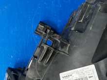 Load image into Gallery viewer, Frontscheinwerfer Volvo S60 V60 31299990 Xenon Links Scheinwerfer Headlight SCH7550369906ym