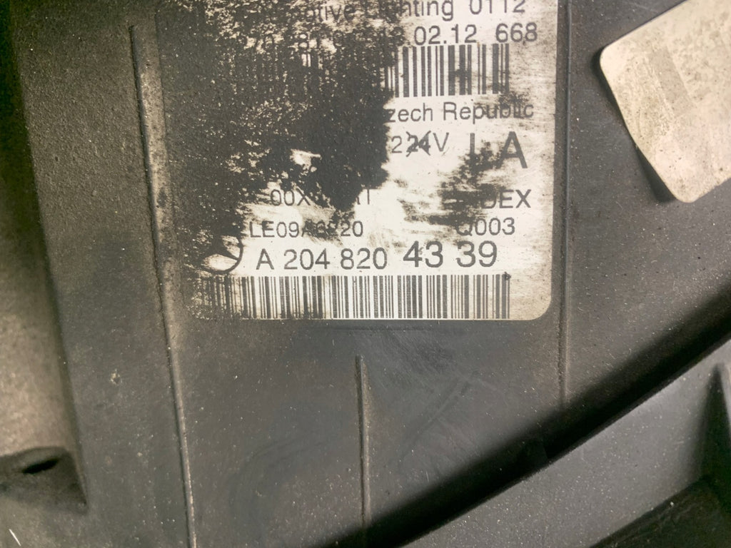 Frontscheinwerfer Mercedes-Benz W204 A2048204339 Bi-Xenon Rechts oder Links SCH4290338915yy