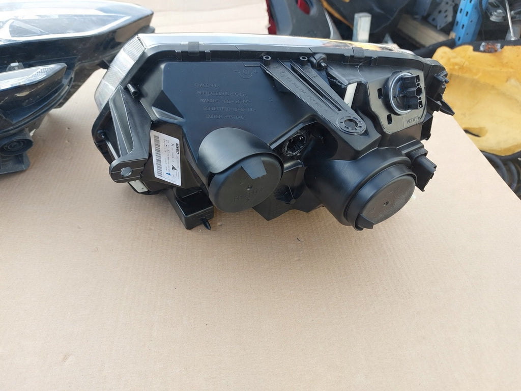 Frontscheinwerfer Dacia Duster Rechts Scheinwerfer Headlight