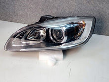 Load image into Gallery viewer, Frontscheinwerfer Volvo V60 31420261 89908941 Links Scheinwerfer Headlight SCH3912569082vf