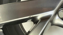 Laden Sie das Bild in den Galerie-Viewer, 1x Alufelge 18 Zoll 7.0" 5x114.3 45ET Glanz Graphit BP70845 Mazda Rim Wheel FEL1841221025ox