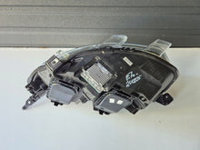 Laden Sie das Bild in den Galerie-Viewer, Frontscheinwerfer Opel Zafira Vivaro C 9832836480 Xenon Rechts Headlight