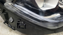 Laden Sie das Bild in den Galerie-Viewer, Frontscheinwerfer Mercedes-Benz Cla A1189068400 Full LED Rechts Headlight SCH4106287655lk