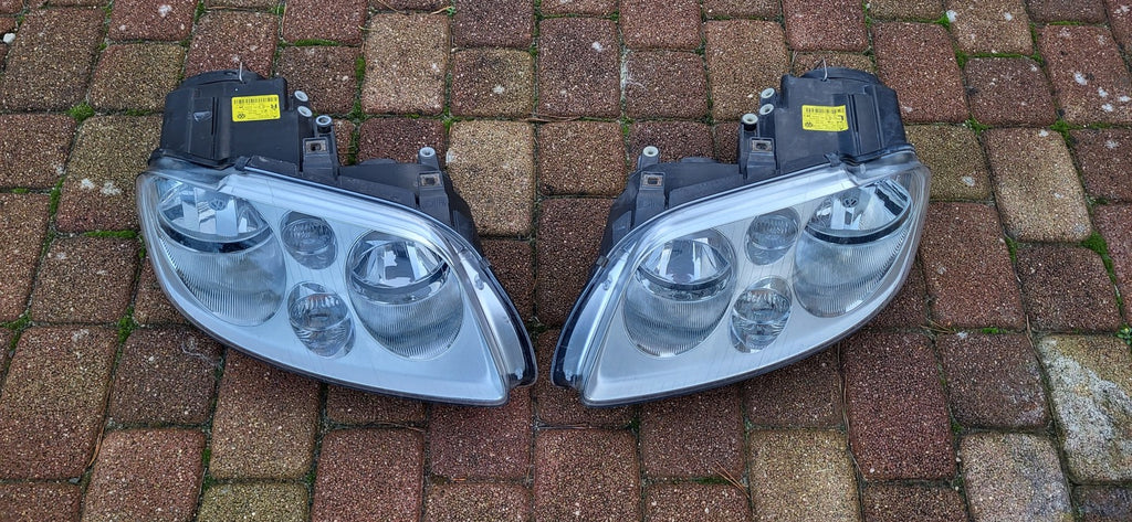 Frontscheinwerfer VW Touran 1t1 1T0941006R LED Ein Stück (Rechts oder Links)