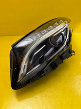 Laden Sie das Bild in den Galerie-Viewer, Frontscheinwerfer Mercedes-Benz Gla A1569061700 Xenon Links Headlight SCH1451565365qt