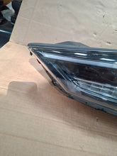 Laden Sie das Bild in den Galerie-Viewer, Frontscheinwerfer Hyundai Tucson 92101D7700 Links Scheinwerfer Headlight SCH7246015337kc