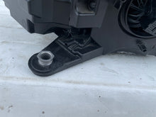 Laden Sie das Bild in den Galerie-Viewer, Frontscheinwerfer Skoda Superb III 3V1941015D LED Links Scheinwerfer Headlight