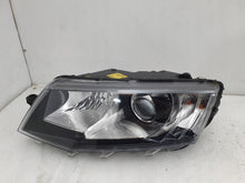 Laden Sie das Bild in den Galerie-Viewer, Frontscheinwerfer Skoda Octavia III 5E1941015A Xenon Links Headlight SCH3655505460xx
