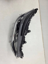 Laden Sie das Bild in den Galerie-Viewer, Frontscheinwerfer Toyota Rav 4 Rechts Scheinwerfer Headlight SCH5366492138qu