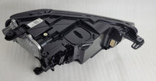 Laden Sie das Bild in den Galerie-Viewer, Frontscheinwerfer VW T-Roc 2GA941035AP Full LED Links Scheinwerfer Headlight SCH6544850356mg