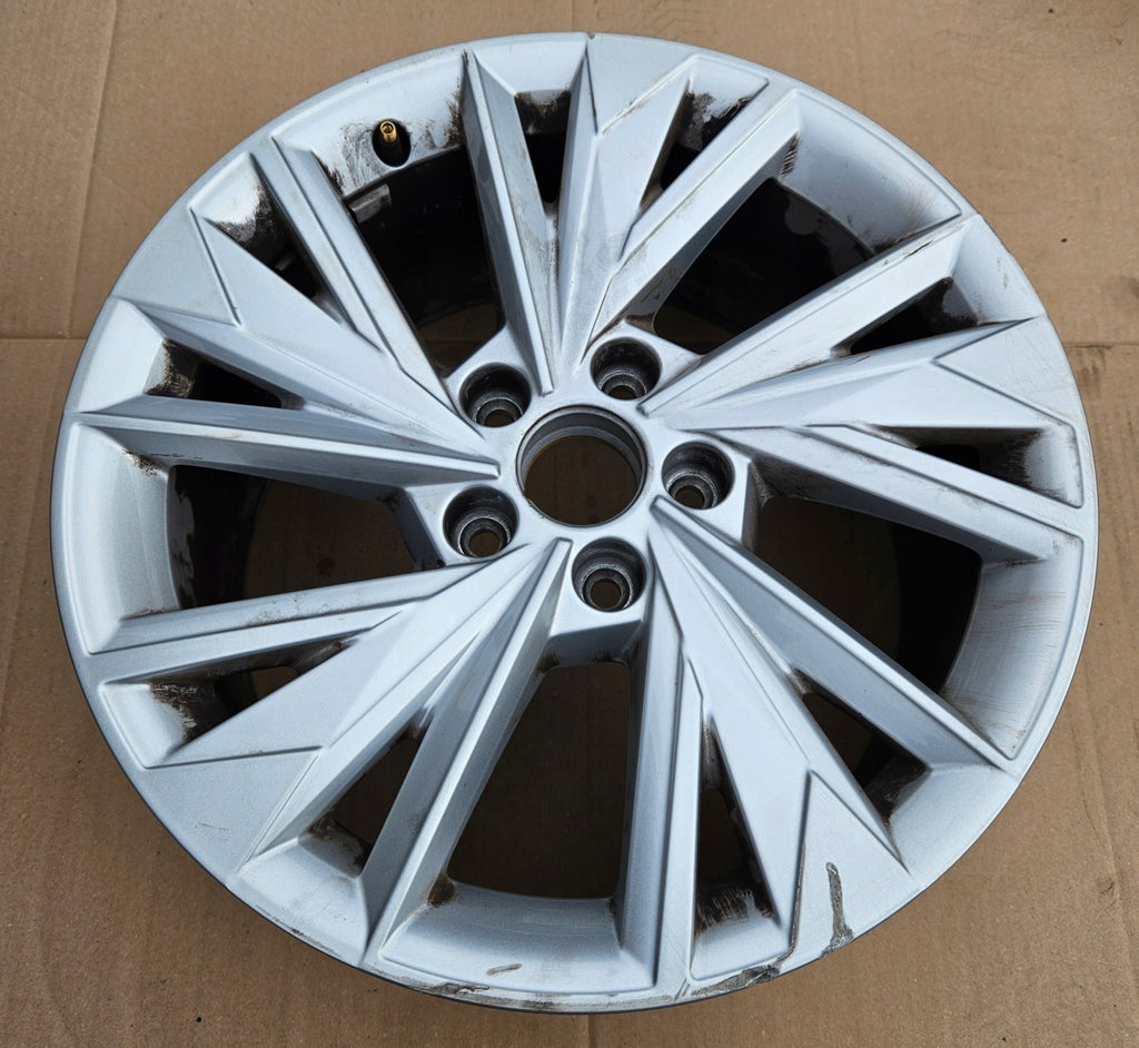 1x Alufelge 17 Zoll 8.0" 5x112 46ET Glanz Silber 8Y0601025D Audi A3 Rim Wheel FEL2561361556ew