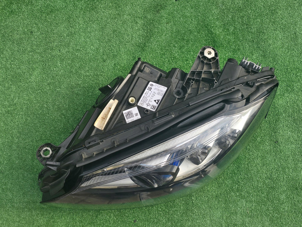 Frontscheinwerfer Mercedes-Benz W205 A205 A2059061506 Links Headlight SCH9394250147zy