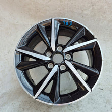 Laden Sie das Bild in den Galerie-Viewer, 1x Alufelge 17 Zoll 7.0&quot; 5x112 PW457-02001 Toyota Rim Wheel