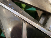 Laden Sie das Bild in den Galerie-Viewer, 1x Alufelge 18 Zoll 8.0&quot; 5x112 44ET 3V0601025B Skoda Superb Iii Rim Wheel