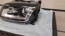 Laden Sie das Bild in den Galerie-Viewer, Frontscheinwerfer VW Amarok 90113168 Links Scheinwerfer Headlight SCH4225503686fp