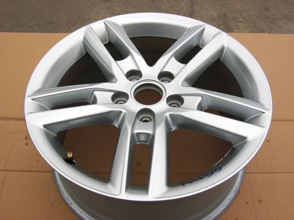 1x Alufelge 17 Zoll 7.5" 5x112 8V0601025BS Audi A3 Rim Wheel