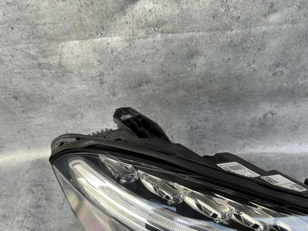 Frontscheinwerfer Mercedes-Benz Gla A1569061800 Bi-Xenon Rechts Headlight SCH2286802106ci