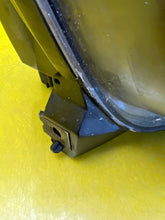 Load image into Gallery viewer, Frontscheinwerfer VW Amarok 2H3941032B Xenon Rechts Scheinwerfer Headlight SCH2261729746oe