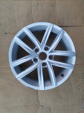 Load image into Gallery viewer, 1x Alufelge 16 Zoll 6.5&quot; 5x112 5G0601025CS VW Golf Vii Rim Wheel