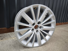 Laden Sie das Bild in den Galerie-Viewer, 1x Alufelge 18 Zoll 8.5" 5x112 8F0601025A Audi Rim Wheel FEL9302098739pd