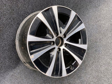 Laden Sie das Bild in den Galerie-Viewer, 1x Alufelge 18 Zoll 8.0&quot; 5x112 43ET A2134013700 Mercedes-Benz Rim Wheel