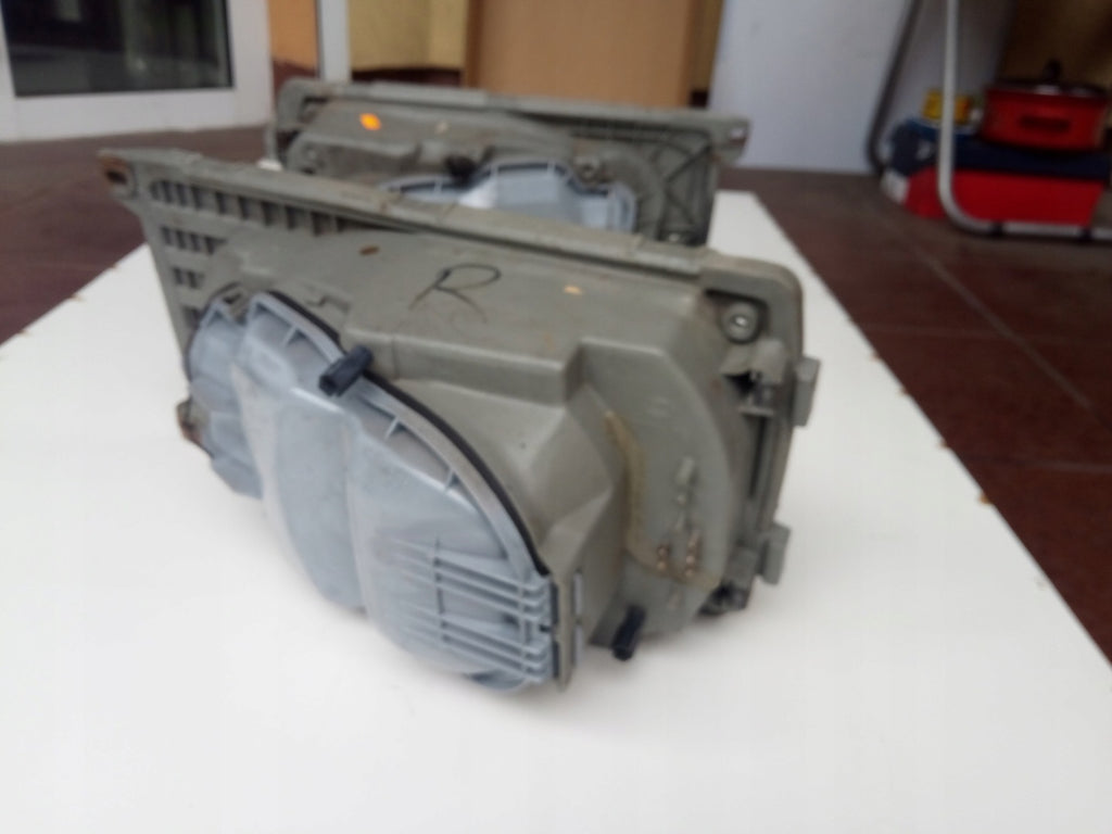 Frontscheinwerfer Mercedes-Benz W123 Ein Stück (Rechts oder Links) Headlight