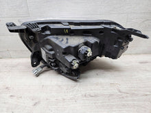 Laden Sie das Bild in den Galerie-Viewer, Frontscheinwerfer Mercedes-Benz X-Class A4709060900 260105XB1B Rechts Headlight SCH1321963952ze