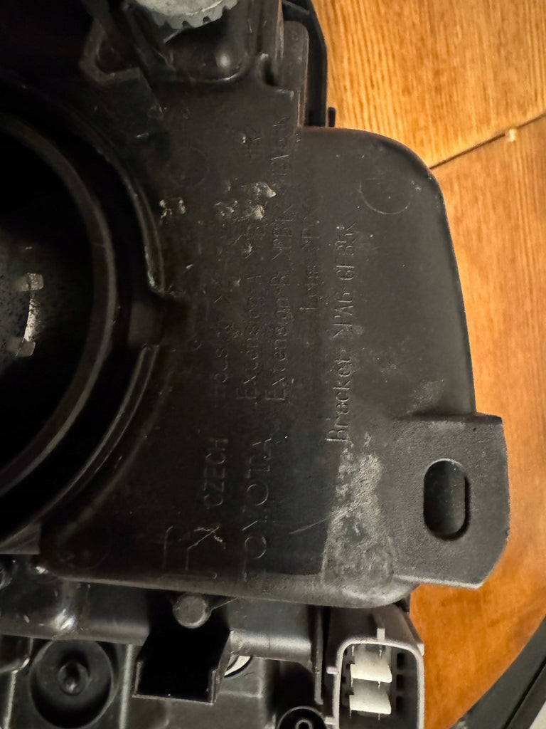 Frontscheinwerfer Toyota Yaris LED Rechts Scheinwerfer Headlight