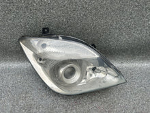 Load image into Gallery viewer, Frontscheinwerfer Mercedes-Benz Sprinter A9068201061 Rechts Headlight SCH9023012954kt