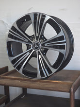Load image into Gallery viewer, 1x Alufelge 18 Zoll 8.0" 5x112 32ET Glanz A2144012200 Mercedes-Benz Cls C257 FEL9748743795tm
