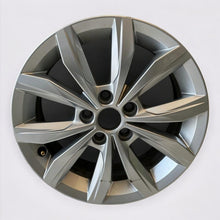 Load image into Gallery viewer, 1x Alufelge 15 Zoll 5.5&quot; 5x100 2G0601025 VW Polo Rim Wheel