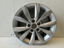 Load image into Gallery viewer, 1x Alufelge 15 Zoll 5.5&quot; 5x100 2G0601025 VW Polo Rim Wheel