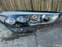 Load image into Gallery viewer, Frontscheinwerfer Hyundai Tucson 92101-D7200 Links Scheinwerfer Headlight SCH5218367102jw