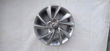 Laden Sie das Bild in den Galerie-Viewer, 1x Alufelge 16 Zoll 7.0" 5x105 41ET Glanz Silber 39078765 Opel Astra K Rim Wheel FEL9947565621of